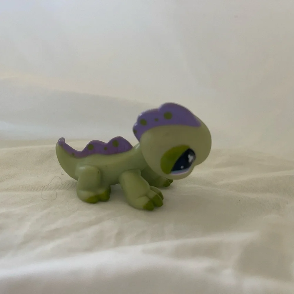 Littlest Pet Shop Single Pet Iguana Lizard #734 Green Purple
